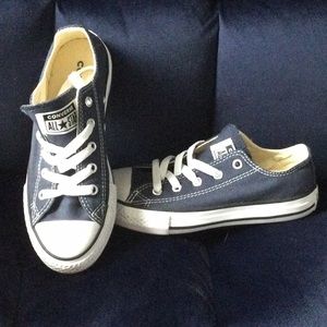 Converse low cut chuck taylors